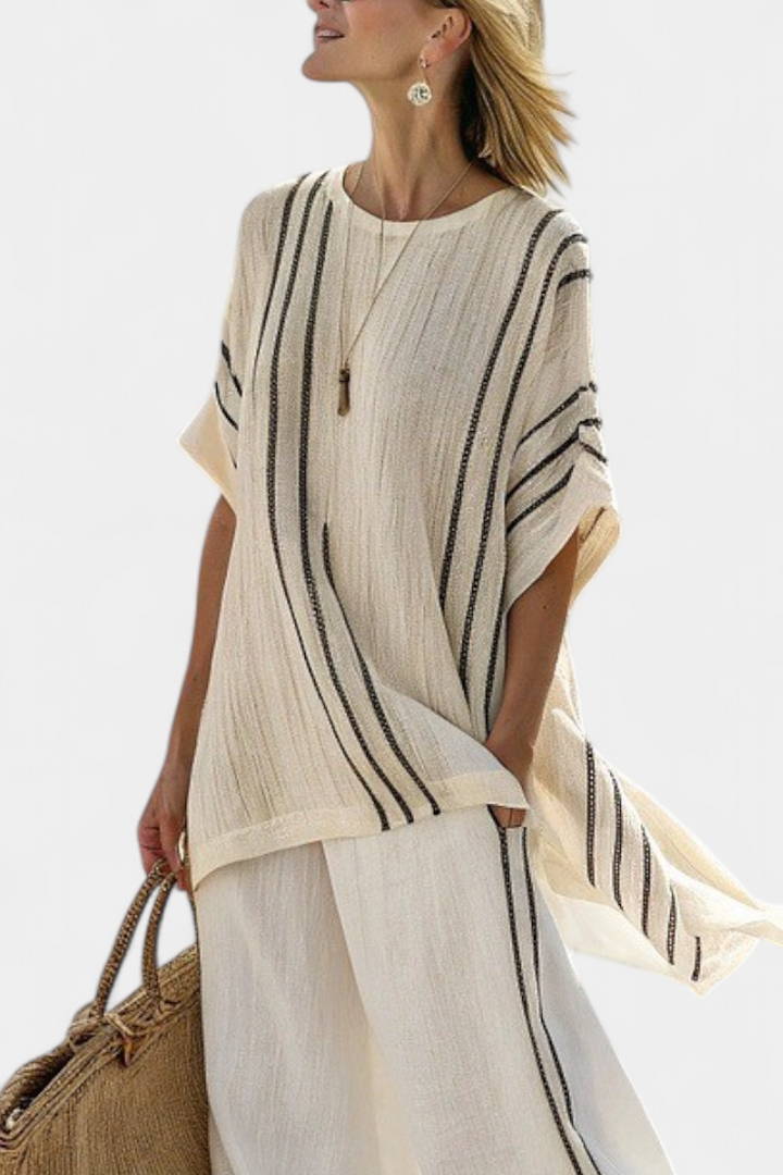 Greysen | Blusa de Lino Marfil Elegante y Pantalones a Rayas Negros