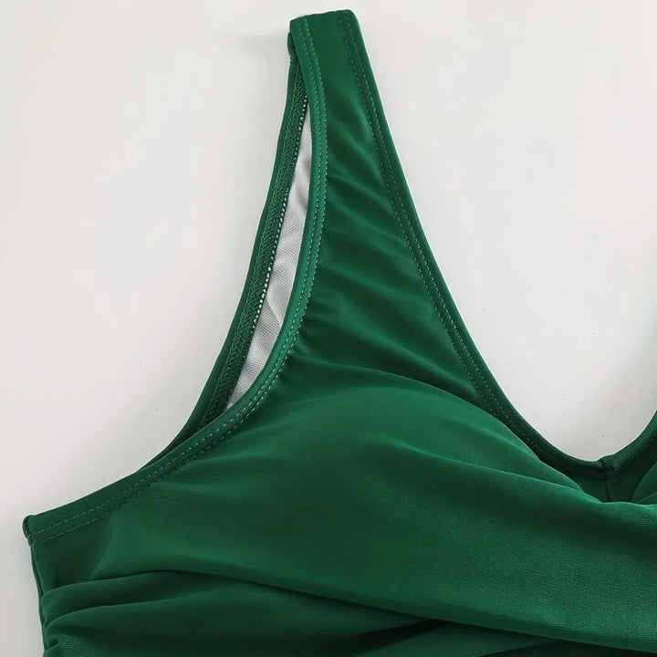 Sarena | Tu bikini moldeador para el abdomen con un elegante escote en V